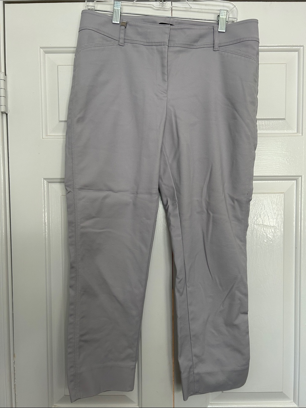 White House Black Market Light Gray Cropped Pull-On Pants